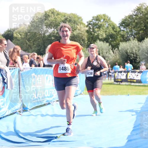 25.08.2024 - Elbe Triathlon Hamburg H.Heesch http://msf.ph/oto/6879302 25.08.2024 12:15:54 Ziel 1485, 1538, 1720 meine-sportfotos.de