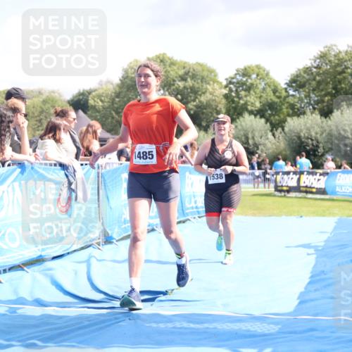 25.08.2024 - Elbe Triathlon Hamburg H.Heesch http://msf.ph/oto/6879311 25.08.2024 12:15:54 Ziel 1485, 1538, 1720 meine-sportfotos.de