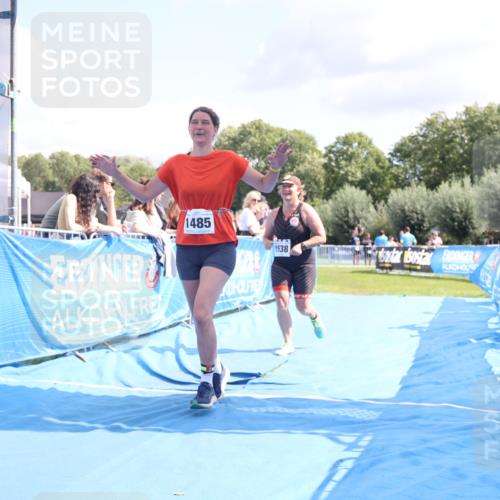 25.08.2024 - Elbe Triathlon Hamburg H.Heesch http://msf.ph/oto/6879322 25.08.2024 12:15:55 Ziel 1485, 1538, 1720 meine-sportfotos.de