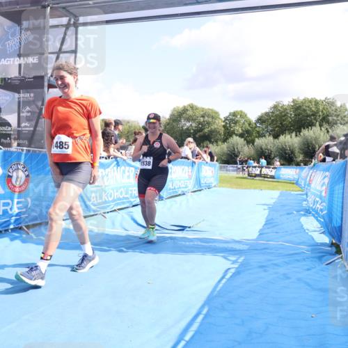 25.08.2024 - Elbe Triathlon Hamburg H.Heesch http://msf.ph/oto/6879336 25.08.2024 12:15:56 Ziel 1485, 1538, 1720 meine-sportfotos.de