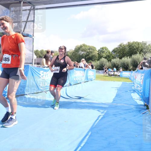 25.08.2024 - Elbe Triathlon Hamburg H.Heesch http://msf.ph/oto/6879344 25.08.2024 12:15:56 Ziel 1485, 1538, 1720 meine-sportfotos.de