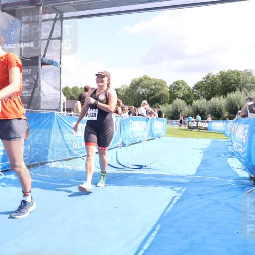 25.08.2024 - Elbe Triathlon Hamburg H.Heesch http://msf.ph/oto/6879353 25.08.2024 12:15:56 Ziel 1485, 1538, 1720 meine-sportfotos.de