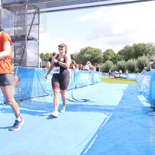 25.08.2024 - Elbe Triathlon Hamburg H.Heesch http://msf.ph/oto/6879355 25.08.2024 12:15:56 Ziel 1485, 1538, 1720 meine-sportfotos.de