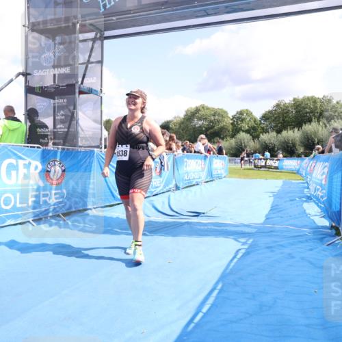 25.08.2024 - Elbe Triathlon Hamburg H.Heesch http://msf.ph/oto/6879367 25.08.2024 12:15:56 Ziel 1485, 1538, 1720 meine-sportfotos.de
