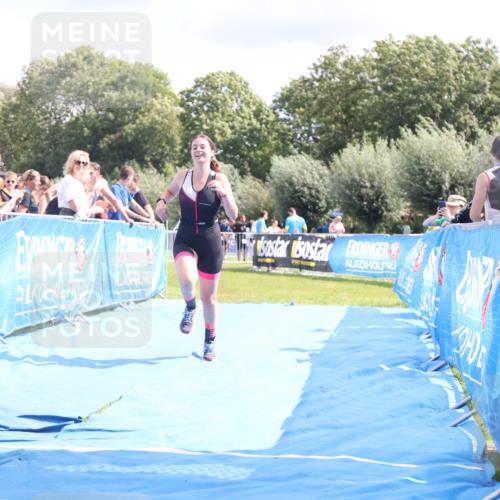 25.08.2024 - Elbe Triathlon Hamburg H.Heesch http://msf.ph/oto/6879386 25.08.2024 12:16:01 Ziel 1485, 1538, 1720 meine-sportfotos.de