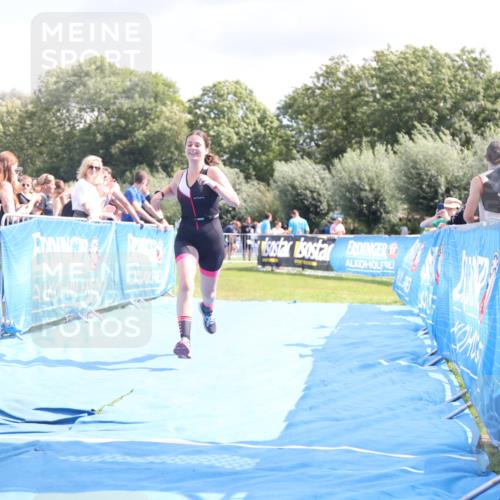 25.08.2024 - Elbe Triathlon Hamburg H.Heesch http://msf.ph/oto/6879391 25.08.2024 12:16:02 Ziel 1538, 1720 meine-sportfotos.de