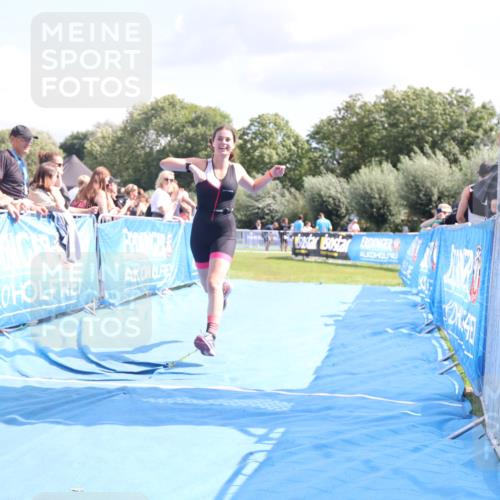 25.08.2024 - Elbe Triathlon Hamburg H.Heesch http://msf.ph/oto/6879404 25.08.2024 12:16:02 Ziel 1538, 1720 meine-sportfotos.de