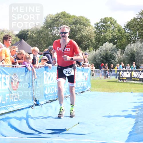 25.08.2024 - Elbe Triathlon Hamburg H.Heesch http://msf.ph/oto/6879405 25.08.2024 11:51:28 Ziel 427, 1402, 1453 meine-sportfotos.de