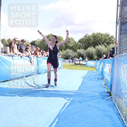 25.08.2024 - Elbe Triathlon Hamburg H.Heesch http://msf.ph/oto/6879415 25.08.2024 12:16:02 Ziel 1538, 1720 meine-sportfotos.de