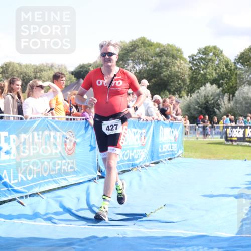 25.08.2024 - Elbe Triathlon Hamburg H.Heesch http://msf.ph/oto/6879424 25.08.2024 11:51:29 Ziel 427 meine-sportfotos.de