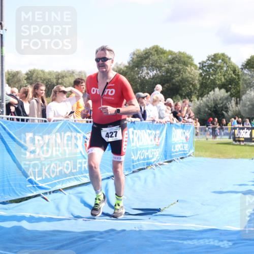 25.08.2024 - Elbe Triathlon Hamburg H.Heesch http://msf.ph/oto/6879432 25.08.2024 11:51:29 Ziel 427 meine-sportfotos.de