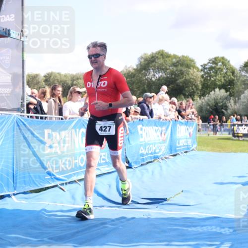 25.08.2024 - Elbe Triathlon Hamburg H.Heesch http://msf.ph/oto/6879437 25.08.2024 11:51:29 Ziel 427 meine-sportfotos.de