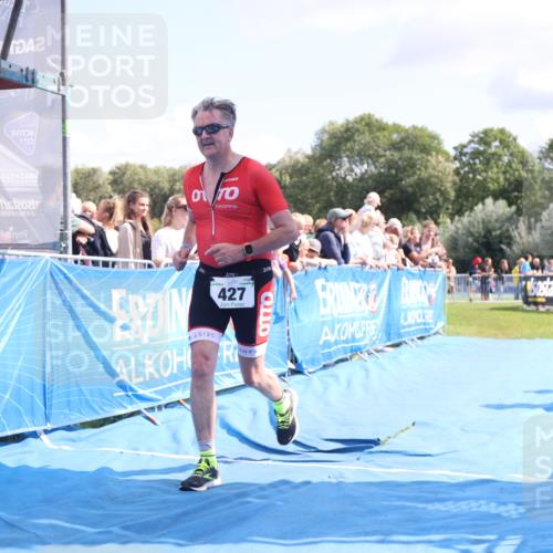 25.08.2024 - Elbe Triathlon Hamburg H.Heesch http://msf.ph/oto/6879439 25.08.2024 11:51:29 Ziel 427 meine-sportfotos.de