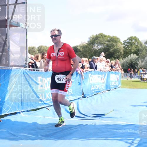 25.08.2024 - Elbe Triathlon Hamburg H.Heesch http://msf.ph/oto/6879443 25.08.2024 11:51:29 Ziel 427 meine-sportfotos.de