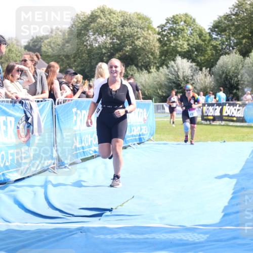 25.08.2024 - Elbe Triathlon Hamburg H.Heesch http://msf.ph/oto/6879444 25.08.2024 12:16:21 Ziel 1471, 1583, 1667 meine-sportfotos.de