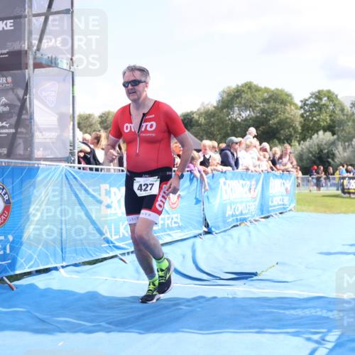 25.08.2024 - Elbe Triathlon Hamburg H.Heesch http://msf.ph/oto/6879445 25.08.2024 11:51:29 Ziel 427 meine-sportfotos.de