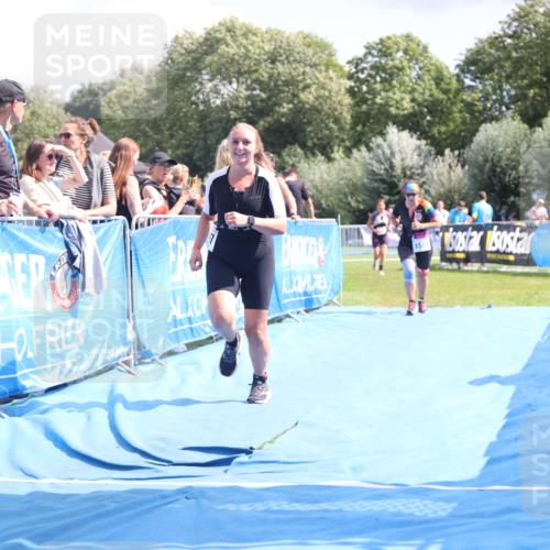 25.08.2024 - Elbe Triathlon Hamburg H.Heesch http://msf.ph/oto/6879446 25.08.2024 12:16:21 Ziel 1471, 1583, 1667 meine-sportfotos.de