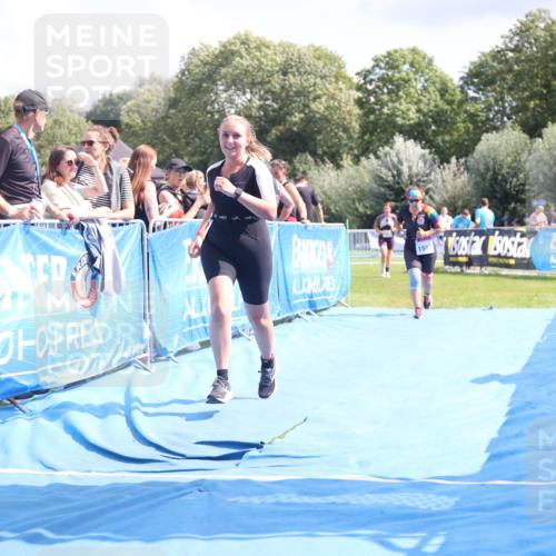 25.08.2024 - Elbe Triathlon Hamburg H.Heesch http://msf.ph/oto/6879451 25.08.2024 12:16:21 Ziel 1471, 1583, 1667 meine-sportfotos.de