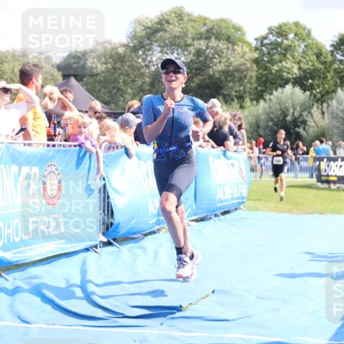 25.08.2024 - Elbe Triathlon Hamburg H.Heesch http://msf.ph/oto/6879463 25.08.2024 11:51:44 Ziel 1480, 1559 meine-sportfotos.de