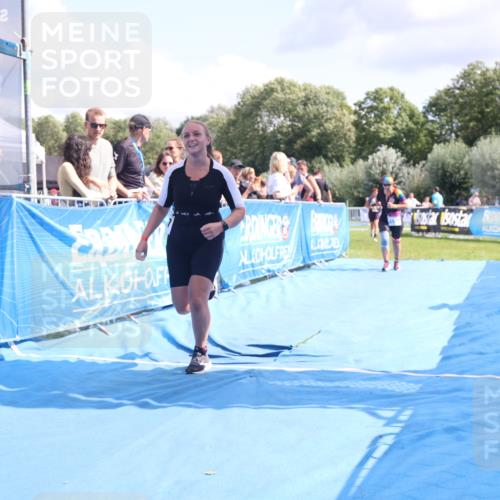 25.08.2024 - Elbe Triathlon Hamburg H.Heesch http://msf.ph/oto/6879471 25.08.2024 12:16:22 Ziel 1471, 1583, 1667 meine-sportfotos.de