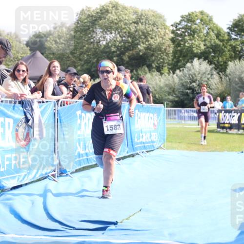 25.08.2024 - Elbe Triathlon Hamburg H.Heesch http://msf.ph/oto/6879483 25.08.2024 12:16:24 Ziel 1471, 1583, 1667 meine-sportfotos.de
