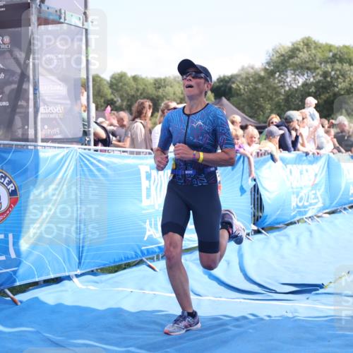 25.08.2024 - Elbe Triathlon Hamburg H.Heesch http://msf.ph/oto/6879484 25.08.2024 11:51:44 Ziel 1480, 1559 meine-sportfotos.de