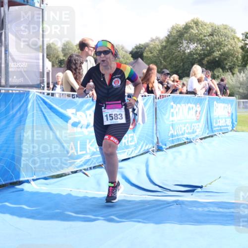 25.08.2024 - Elbe Triathlon Hamburg H.Heesch http://msf.ph/oto/6879514 25.08.2024 12:16:25 Ziel 1471, 1583, 1667 meine-sportfotos.de