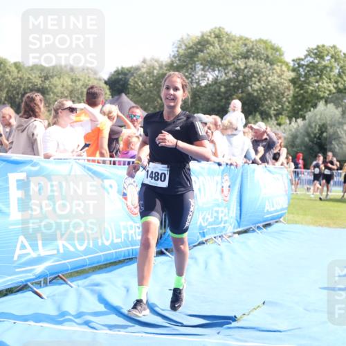 25.08.2024 - Elbe Triathlon Hamburg H.Heesch http://msf.ph/oto/6879532 25.08.2024 11:51:47 Ziel 1480, 1559 meine-sportfotos.de