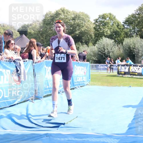 25.08.2024 - Elbe Triathlon Hamburg H.Heesch http://msf.ph/oto/6879536 25.08.2024 12:16:29 Ziel 1471, 1583, 1667 meine-sportfotos.de