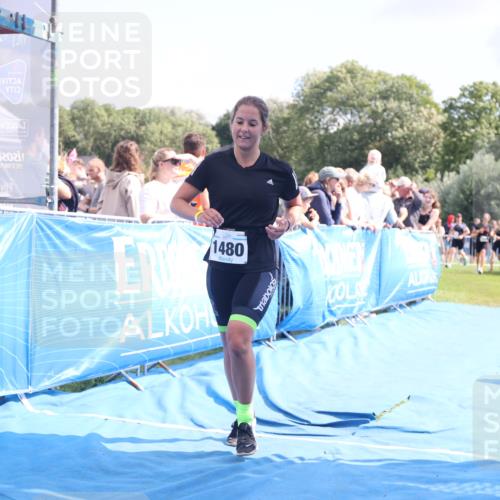 25.08.2024 - Elbe Triathlon Hamburg H.Heesch http://msf.ph/oto/6879543 25.08.2024 11:51:48 Ziel 1480, 1559, 1849 meine-sportfotos.de