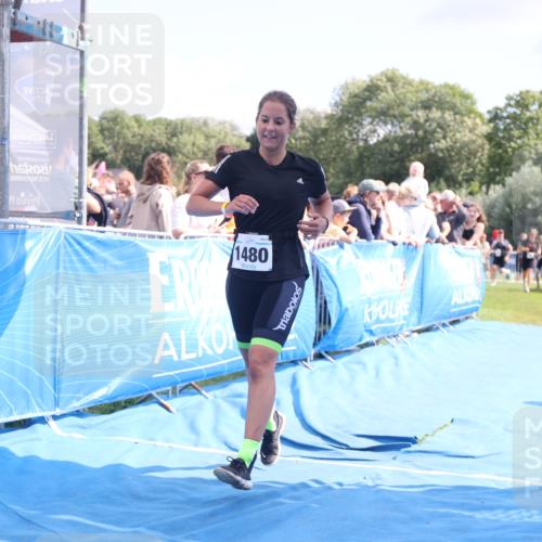 25.08.2024 - Elbe Triathlon Hamburg H.Heesch http://msf.ph/oto/6879545 25.08.2024 11:51:48 Ziel 1480, 1559, 1849 meine-sportfotos.de