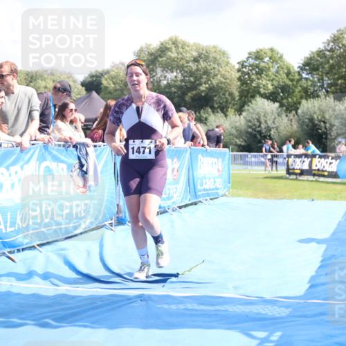 25.08.2024 - Elbe Triathlon Hamburg H.Heesch http://msf.ph/oto/6879546 25.08.2024 12:16:29 Ziel 1471, 1583, 1667 meine-sportfotos.de