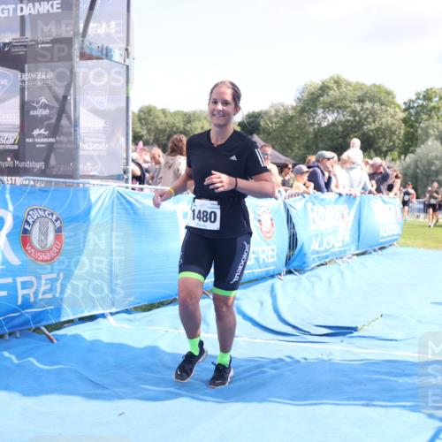 25.08.2024 - Elbe Triathlon Hamburg H.Heesch http://msf.ph/oto/6879556 25.08.2024 11:51:48 Ziel 1480, 1559, 1849 meine-sportfotos.de