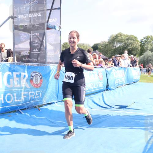 25.08.2024 - Elbe Triathlon Hamburg H.Heesch http://msf.ph/oto/6879565 25.08.2024 11:51:48 Ziel 1480, 1559, 1849 meine-sportfotos.de