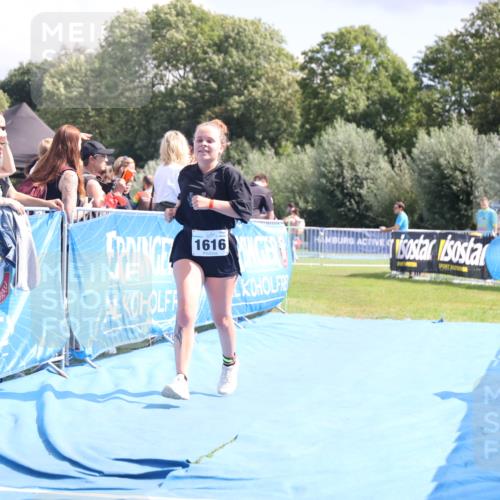 25.08.2024 - Elbe Triathlon Hamburg H.Heesch http://msf.ph/oto/6879566 25.08.2024 12:16:44 Ziel 1616 meine-sportfotos.de