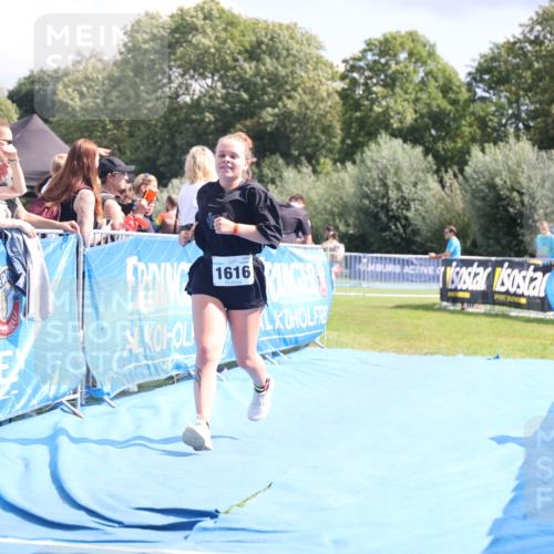 25.08.2024 - Elbe Triathlon Hamburg H.Heesch http://msf.ph/oto/6879568 25.08.2024 12:16:44 Ziel 1616 meine-sportfotos.de