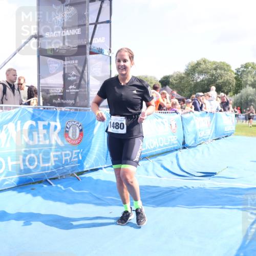 25.08.2024 - Elbe Triathlon Hamburg H.Heesch http://msf.ph/oto/6879569 25.08.2024 11:51:49 Ziel 1480, 1559, 1577, 1849 meine-sportfotos.de