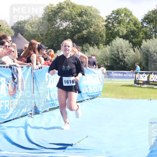 25.08.2024 - Elbe Triathlon Hamburg H.Heesch http://msf.ph/oto/6879574 25.08.2024 12:16:45 Ziel 1616 meine-sportfotos.de