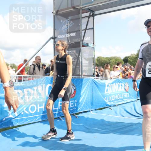 25.08.2024 - Elbe Triathlon Hamburg H.Heesch http://msf.ph/oto/6879634 25.08.2024 11:51:59 Ziel 750, 1577, 1581, 1849 meine-sportfotos.de