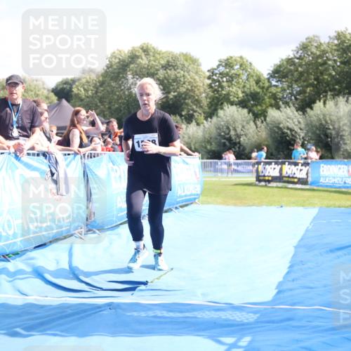 25.08.2024 - Elbe Triathlon Hamburg H.Heesch http://msf.ph/oto/6879638 25.08.2024 12:17:14 Ziel 1588 meine-sportfotos.de