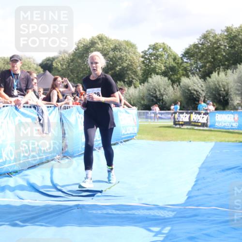 25.08.2024 - Elbe Triathlon Hamburg H.Heesch http://msf.ph/oto/6879640 25.08.2024 12:17:14 Ziel 1588 meine-sportfotos.de