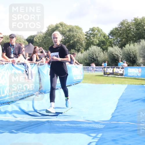 25.08.2024 - Elbe Triathlon Hamburg H.Heesch http://msf.ph/oto/6879642 25.08.2024 12:17:14 Ziel 1588 meine-sportfotos.de