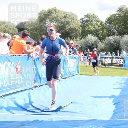 25.08.2024 - Elbe Triathlon Hamburg H.Heesch http://msf.ph/oto/6879713 25.08.2024 11:52:19 Ziel 520, 787, 1521 meine-sportfotos.de