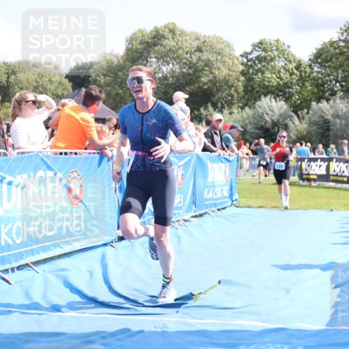 25.08.2024 - Elbe Triathlon Hamburg H.Heesch http://msf.ph/oto/6879716 25.08.2024 11:52:19 Ziel 520, 787, 1521 meine-sportfotos.de
