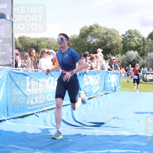 25.08.2024 - Elbe Triathlon Hamburg H.Heesch http://msf.ph/oto/6879724 25.08.2024 11:52:19 Ziel 520, 787, 1521 meine-sportfotos.de