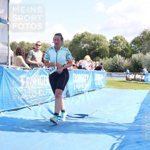25.08.2024 - Elbe Triathlon Hamburg H.Heesch http://msf.ph/oto/6879767 25.08.2024 12:18:15 Ziel 533 meine-sportfotos.de