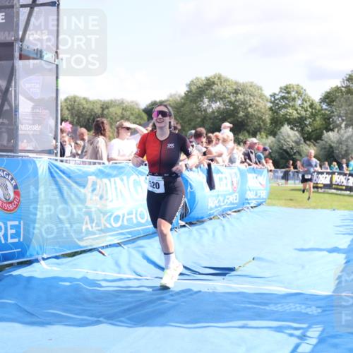 25.08.2024 - Elbe Triathlon Hamburg H.Heesch http://msf.ph/oto/6879772 25.08.2024 11:52:22 Ziel 520, 787, 1521 meine-sportfotos.de
