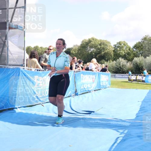 25.08.2024 - Elbe Triathlon Hamburg H.Heesch http://msf.ph/oto/6879775 25.08.2024 12:18:15 Ziel 533 meine-sportfotos.de