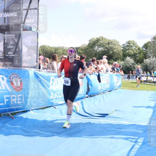 25.08.2024 - Elbe Triathlon Hamburg H.Heesch http://msf.ph/oto/6879778 25.08.2024 11:52:22 Ziel 520, 787, 1521 meine-sportfotos.de