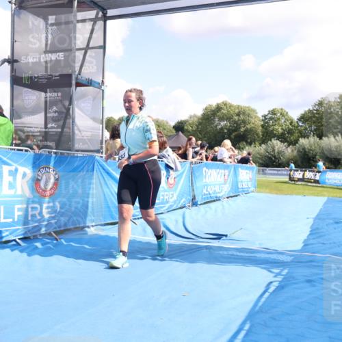 25.08.2024 - Elbe Triathlon Hamburg H.Heesch http://msf.ph/oto/6879785 25.08.2024 12:18:15 Ziel 533 meine-sportfotos.de